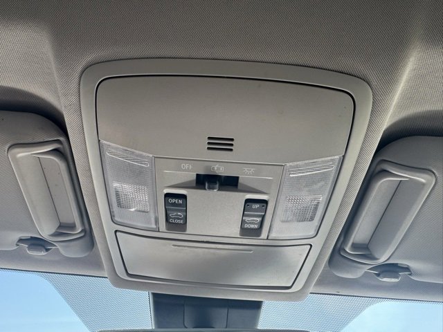 Used 2018 Toyota RAV4 Limited image 25