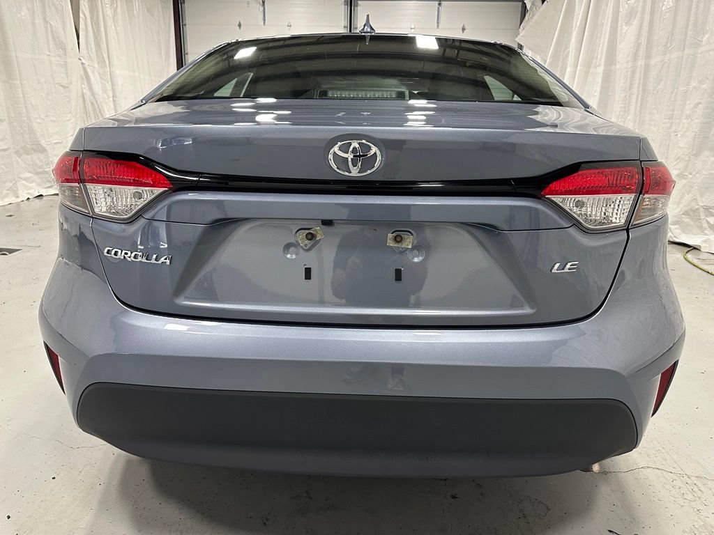 Used 2026 Toyota Corolla LE FWD image 6