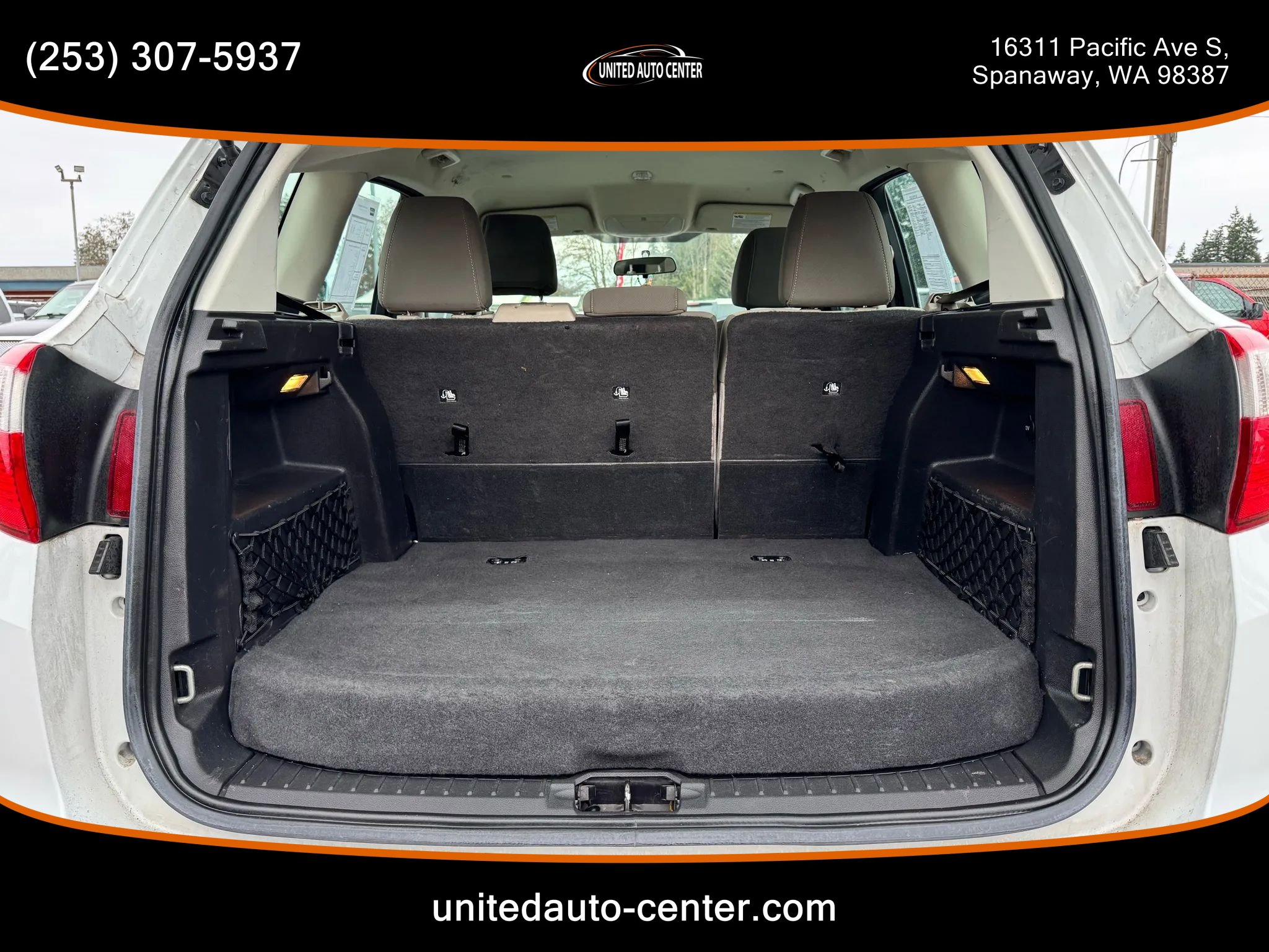 Used 2015 Ford C-MAX SE image 16