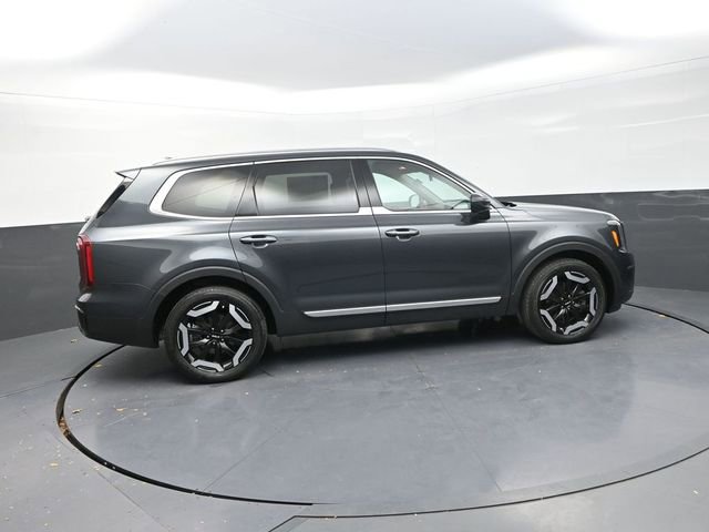 Used 2023 Kia Telluride S image 8