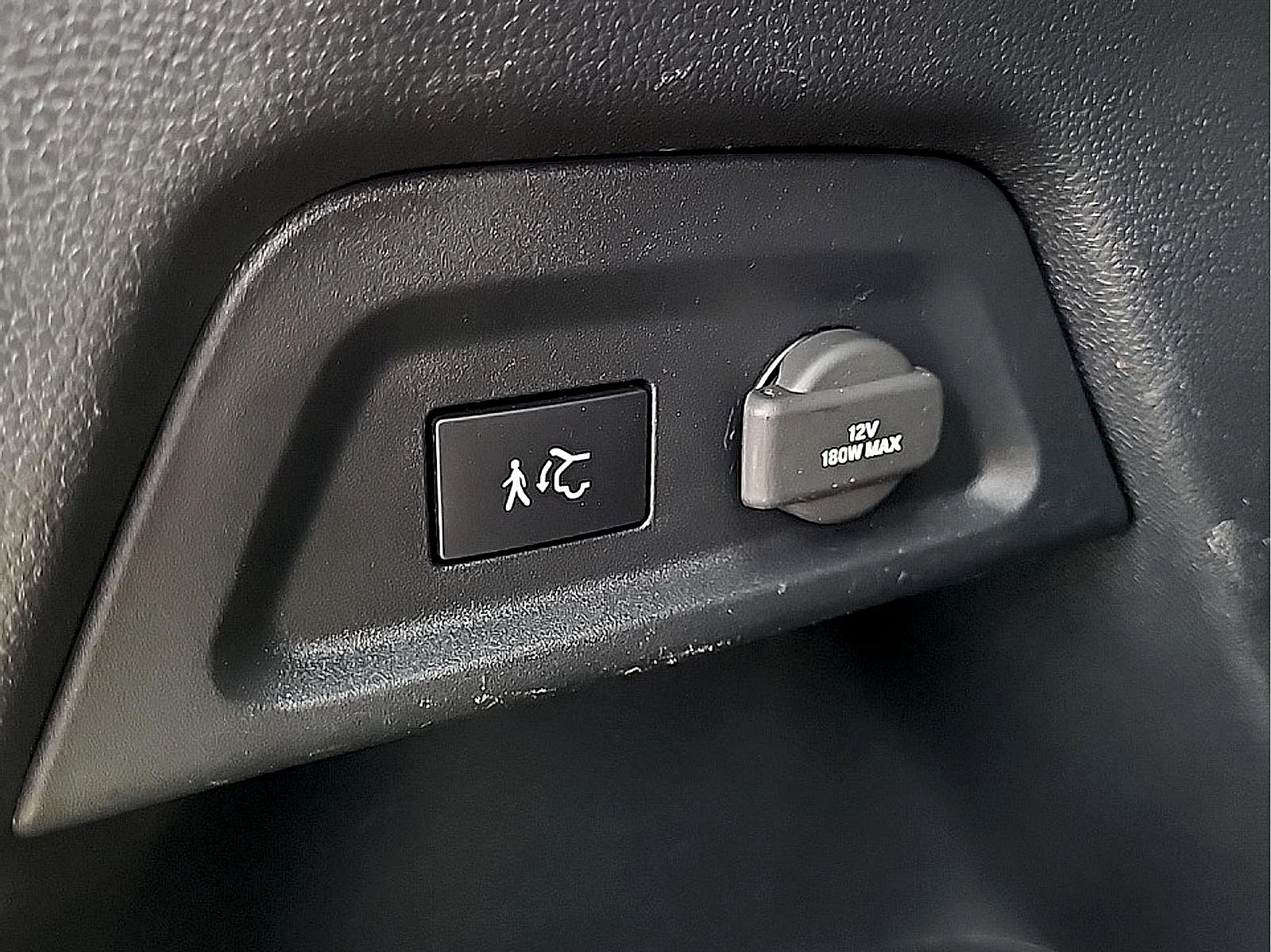 Used 2024 Honda Pilot Touring image 30