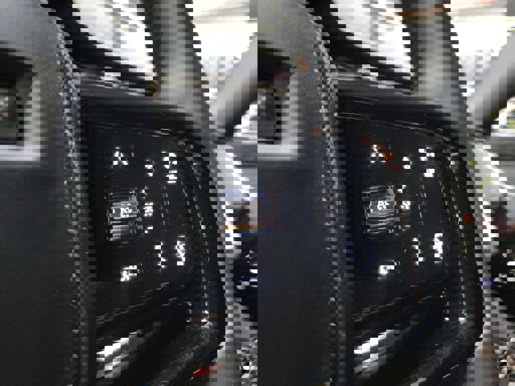 New 2026 Land Rover Range Rover Sport Dynamic SE image 16