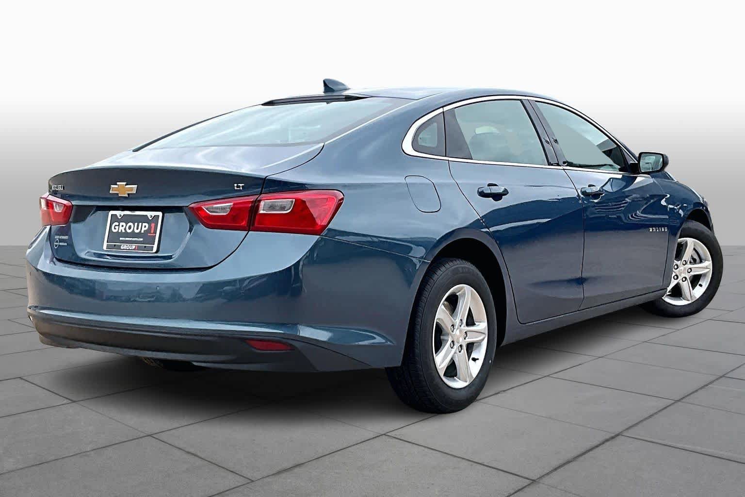 Used 2024 Chevrolet Malibu LT FWD image 12
