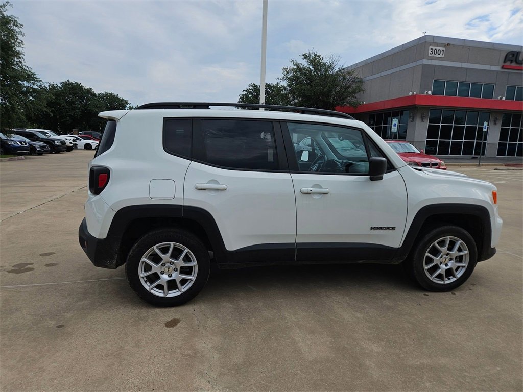 Used 2022 Jeep Renegade Latitude w/ Convenience Group image 10