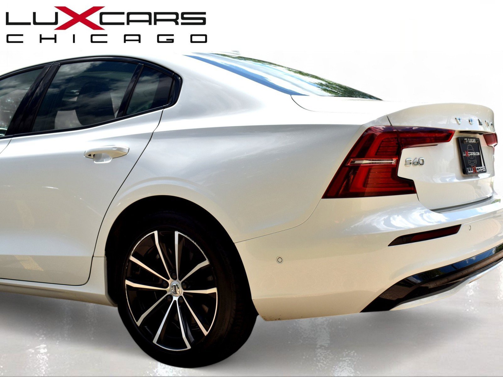 Used 2023 Volvo S60 T8 Plus AWD/4WD image 6