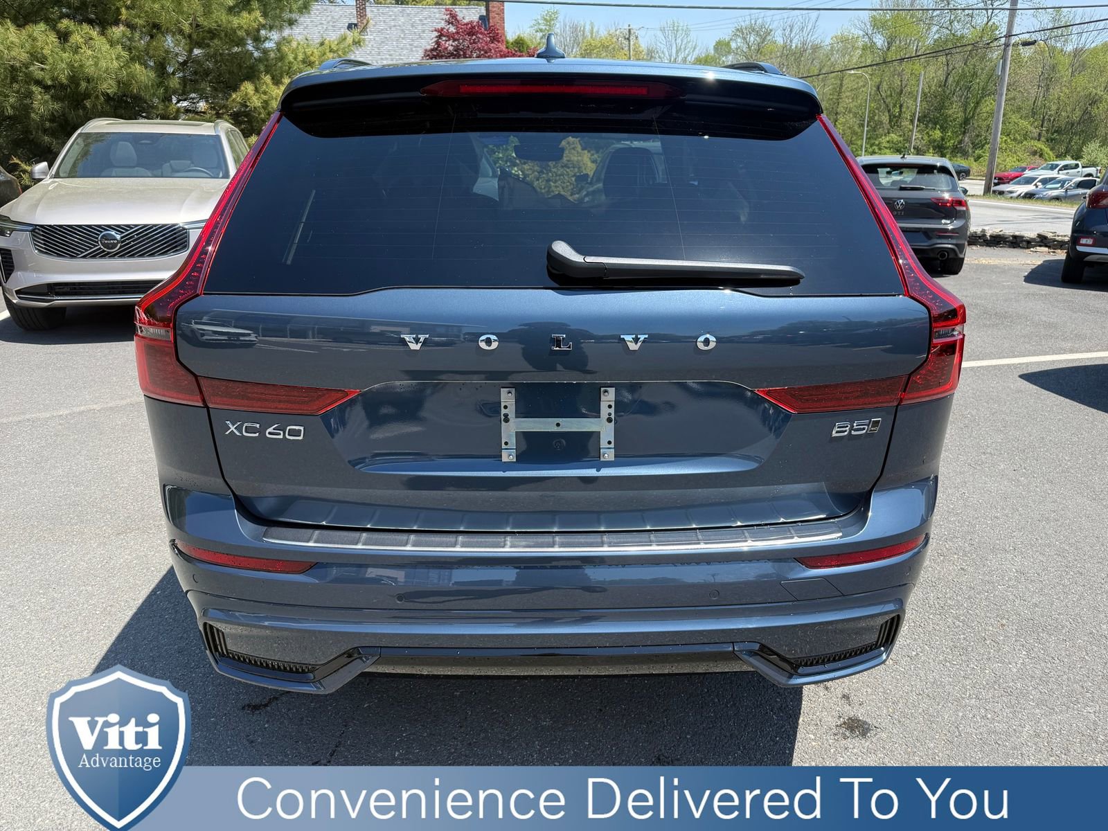 New 2026 Volvo XC60 B5 Plus w/ Protection Package Premier AWD/4WD image 7