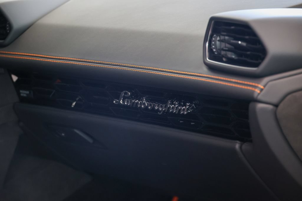 Used 2024 Lamborghini Huracan Tecnica RWD image 50