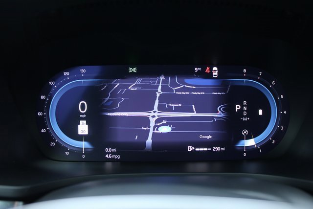 Used 2025 Volvo V60 B5 Cross Country Plus image 27