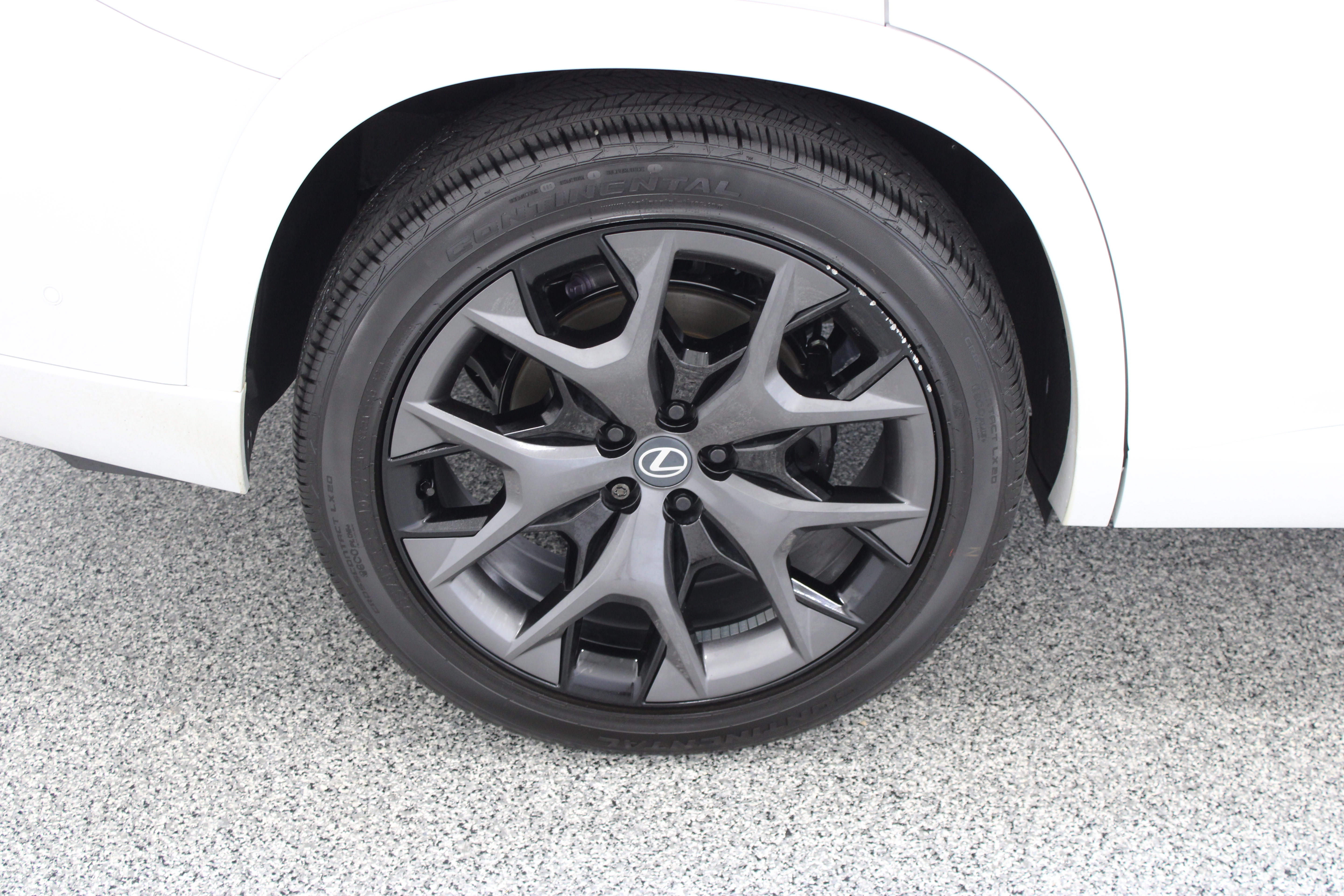 Used 2026 Lexus TX 500h AWD w/ Technology Package image 5