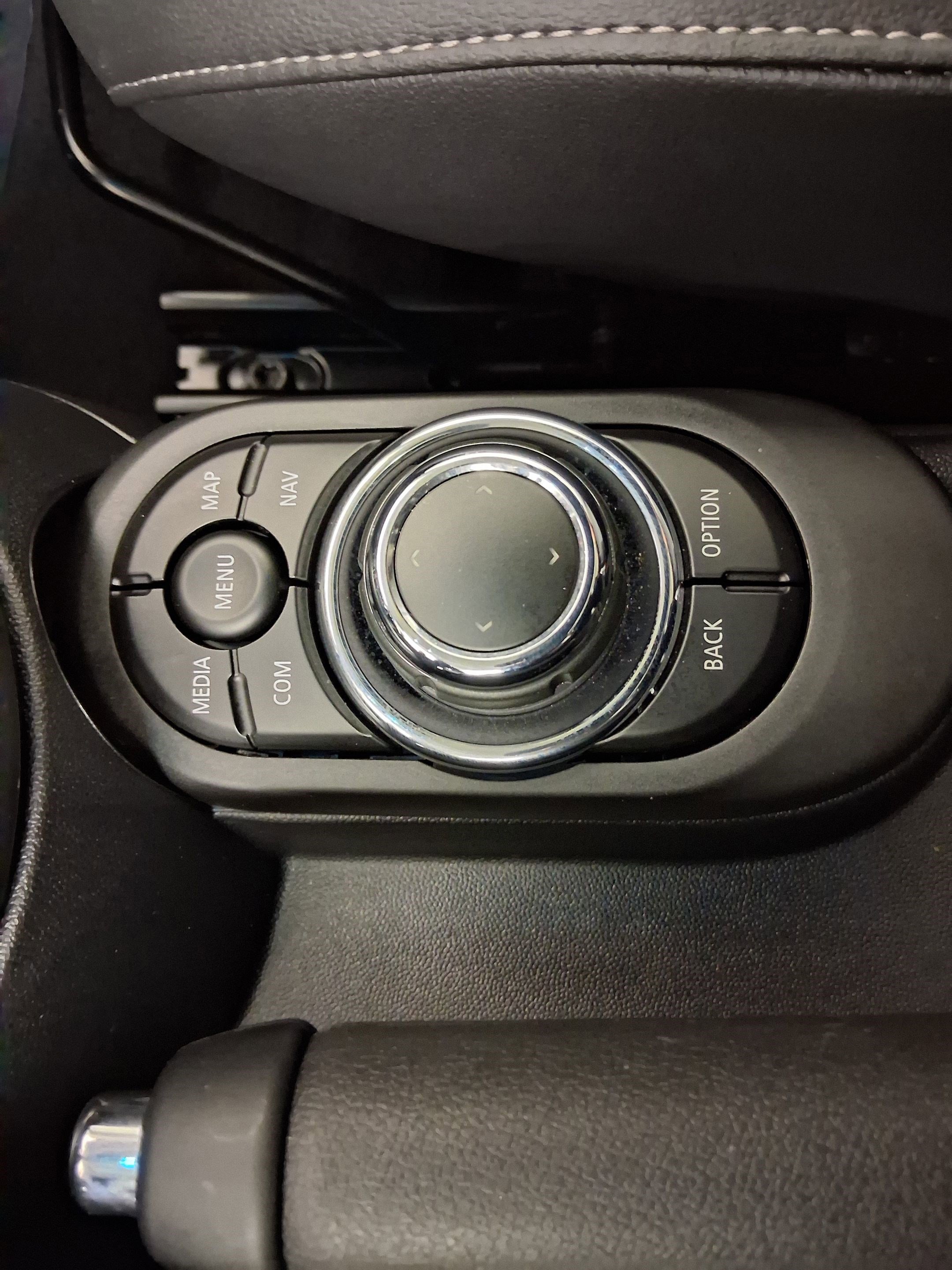 Certified 2024 MINI Cooper S FWD image 29