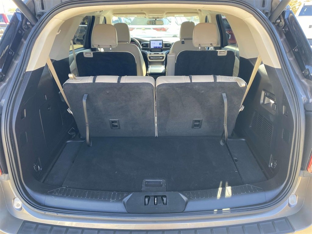 Used 2021 Ford Explorer XLT w/ Equipment Group 202A image 45