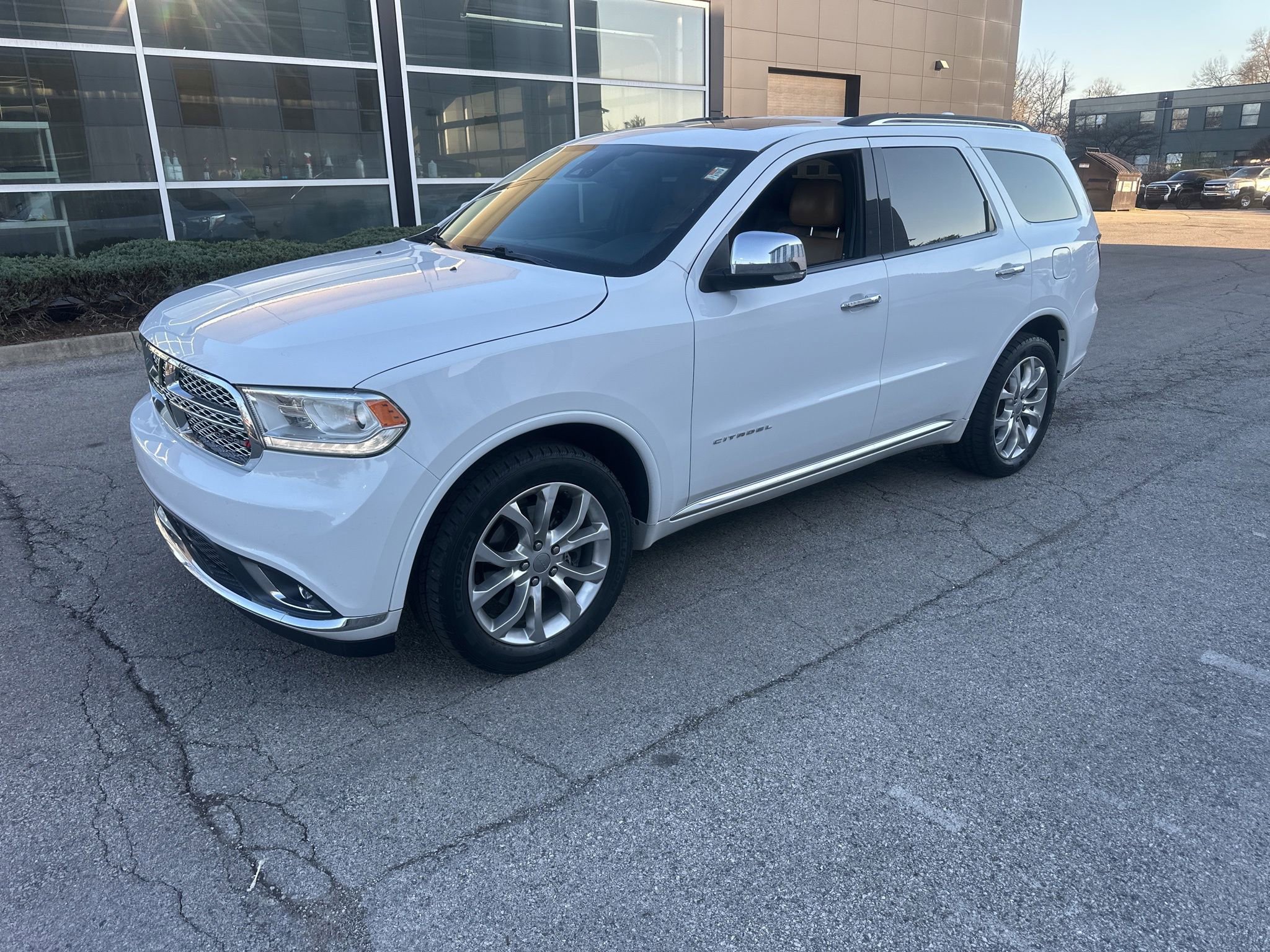 Used 2017 Dodge Durango Citadel w/ Premium Entertainment Group AWD/4WD image 8
