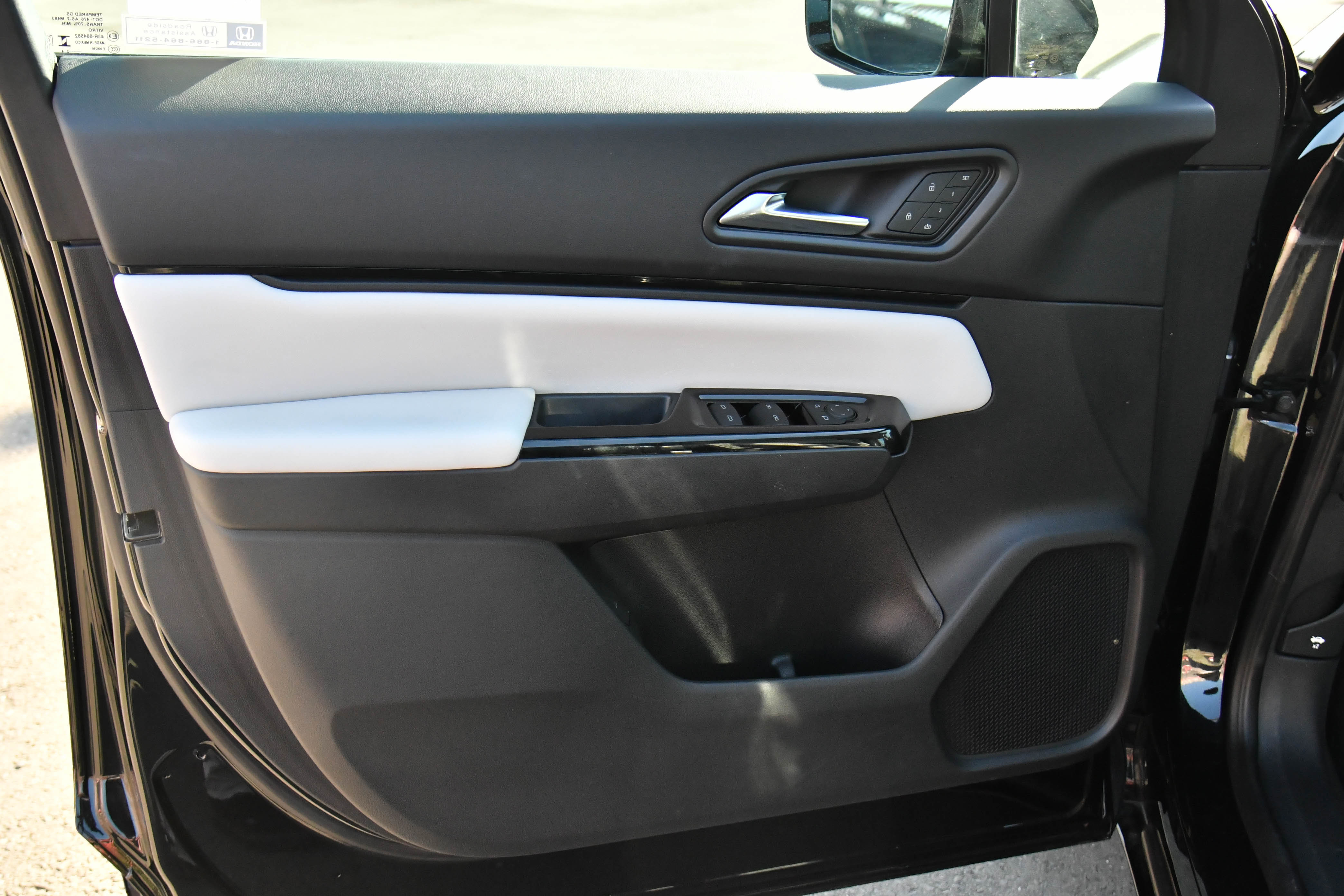 Used 2024 Honda Prologue Touring image 14