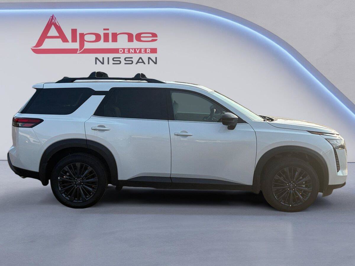 New 2026 Nissan Pathfinder SL w/ SL Premium Package AWD/4WD image 6