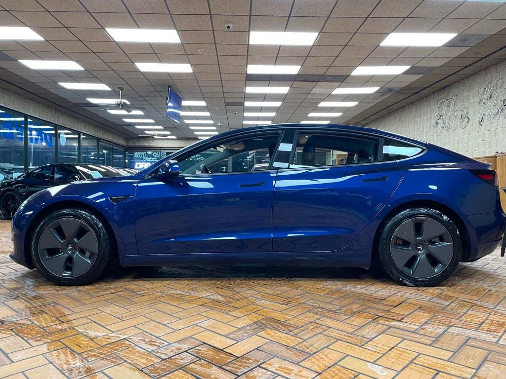 Used 2022 Tesla Model 3 image 5