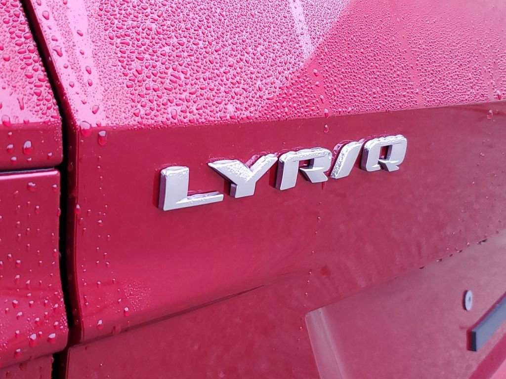 New 2025 Cadillac Lyriq Sport image 32