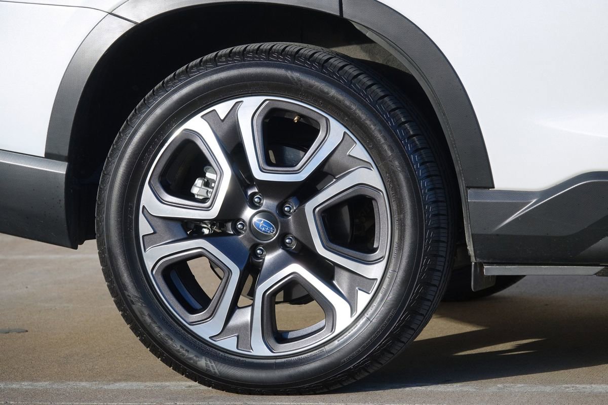 Used 2023 Subaru Ascent Touring image 29