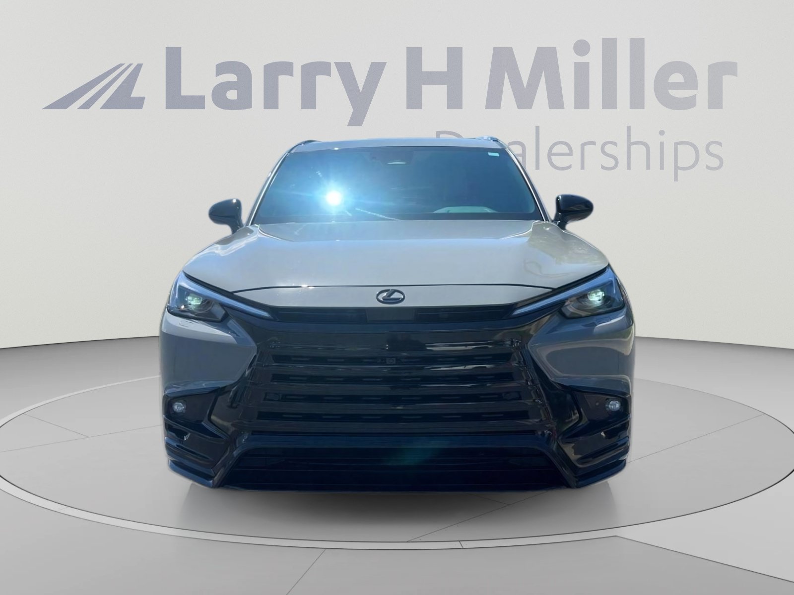 Used 2026 Lexus TX 500h AWD w/ Technology Package image 9
