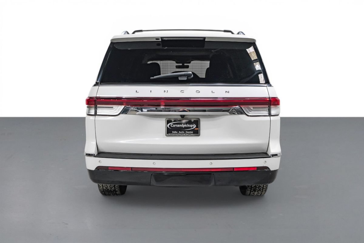 Used 2022 Lincoln Navigator L Reserve AWD/4WD image 7