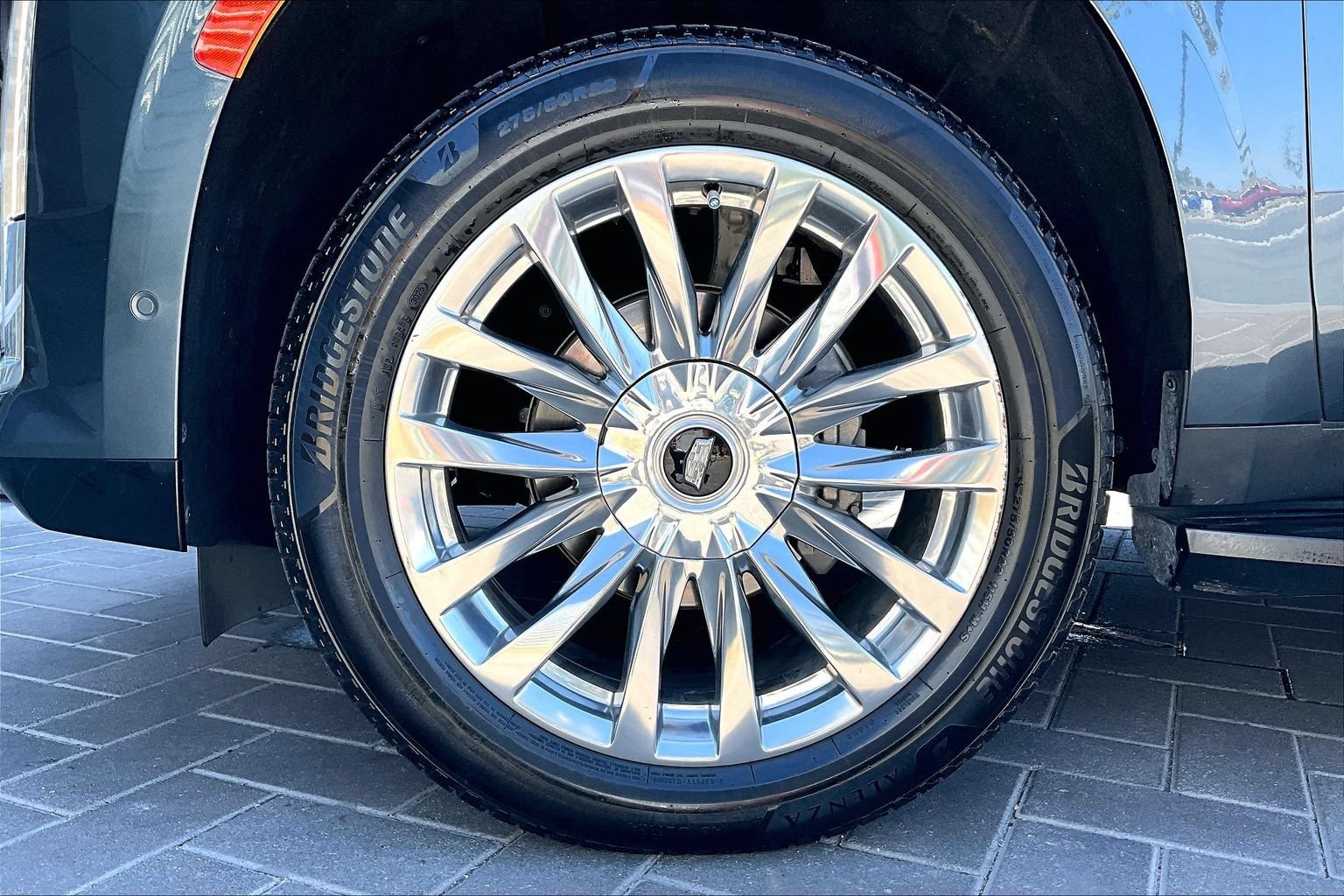 Used 2021 Cadillac Escalade Premium Luxury RWD image 6