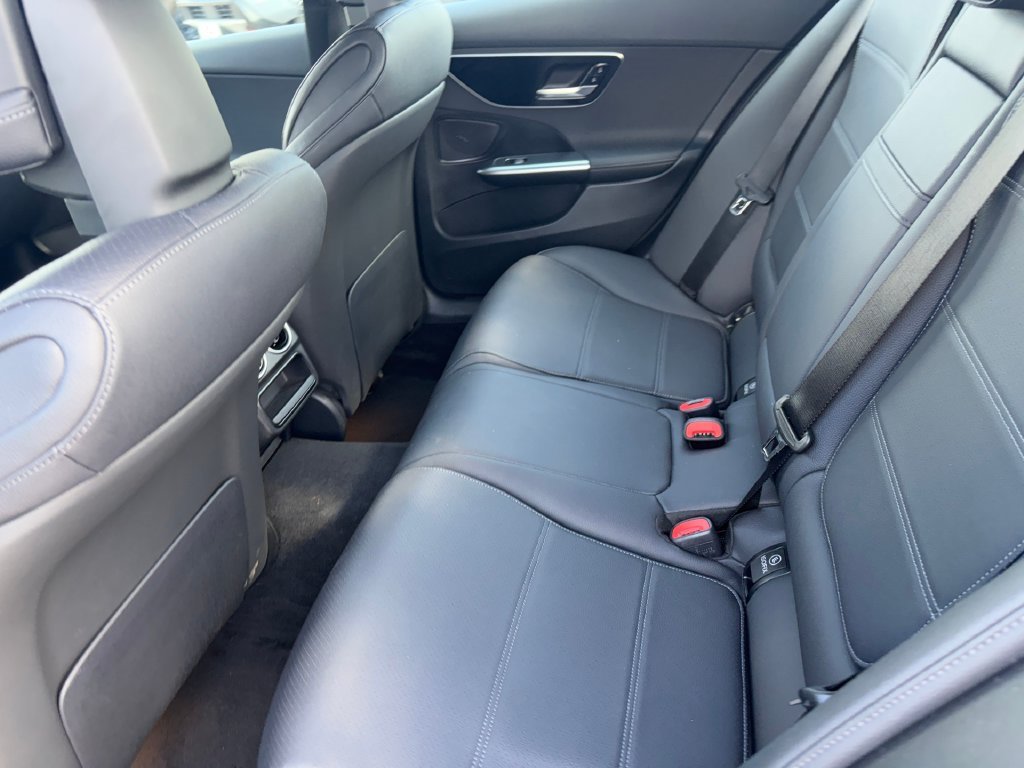 Used 2025 Mercedes-Benz C 300 4MATIC Sedan image 24