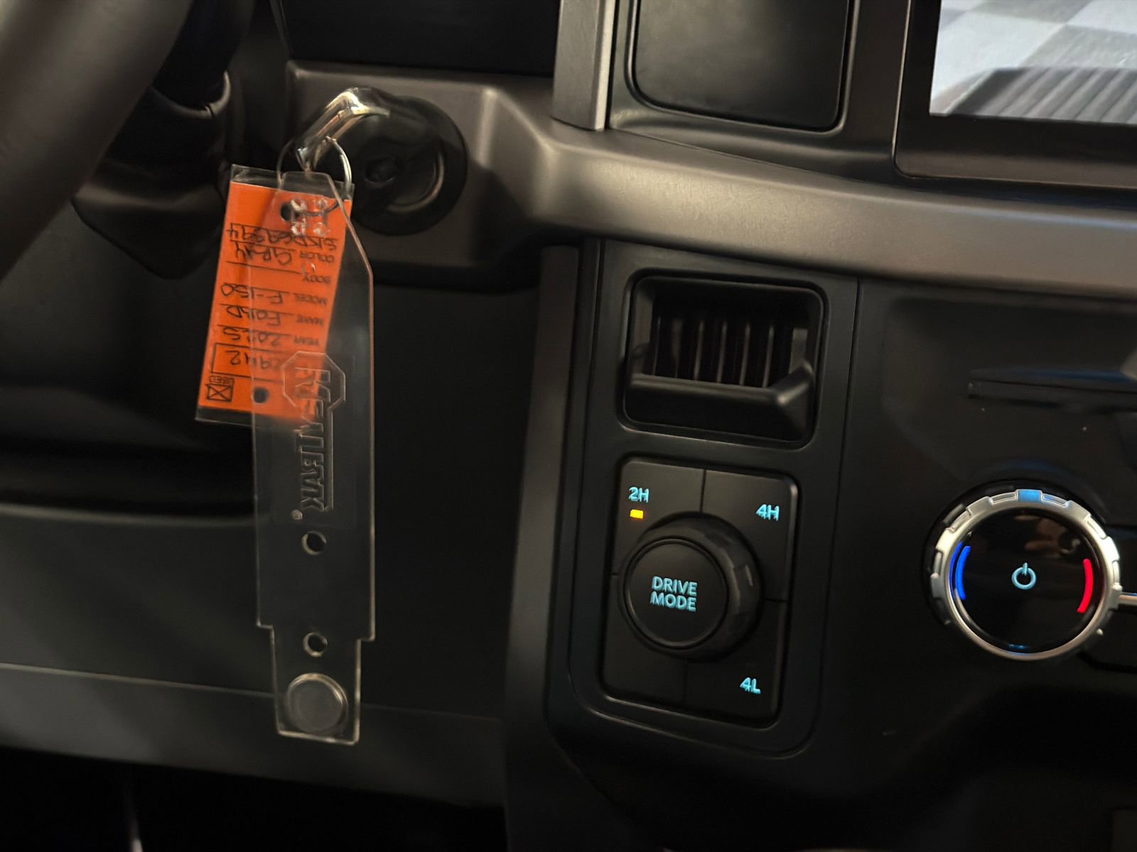 Used 2025 Ford F150 XLT w/ Equipment Group 301A Standard image 27