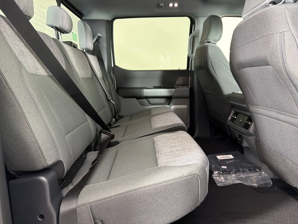 New 2026 Ford F350 XLT w/ XLT Premium Package AWD/4WD image 22