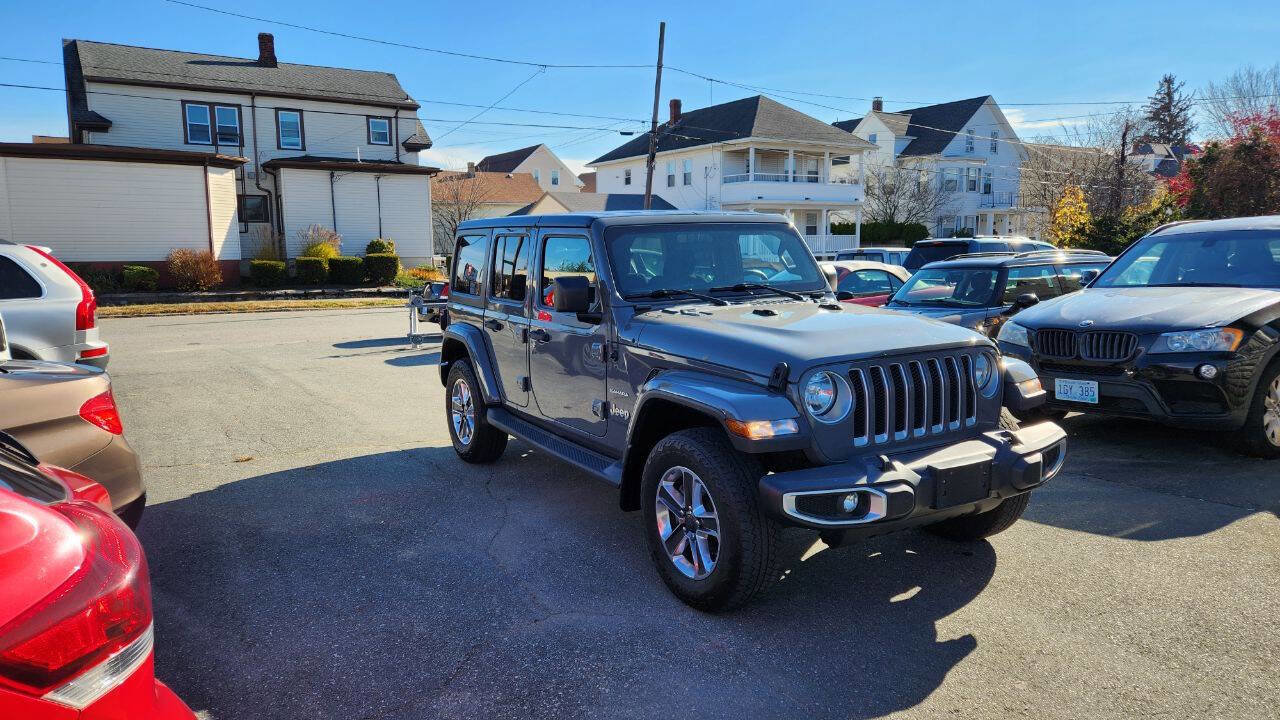 Used 2018 Jeep Wrangler Unlimited Sahara w/ Dual Top Group AWD/4WD image 2