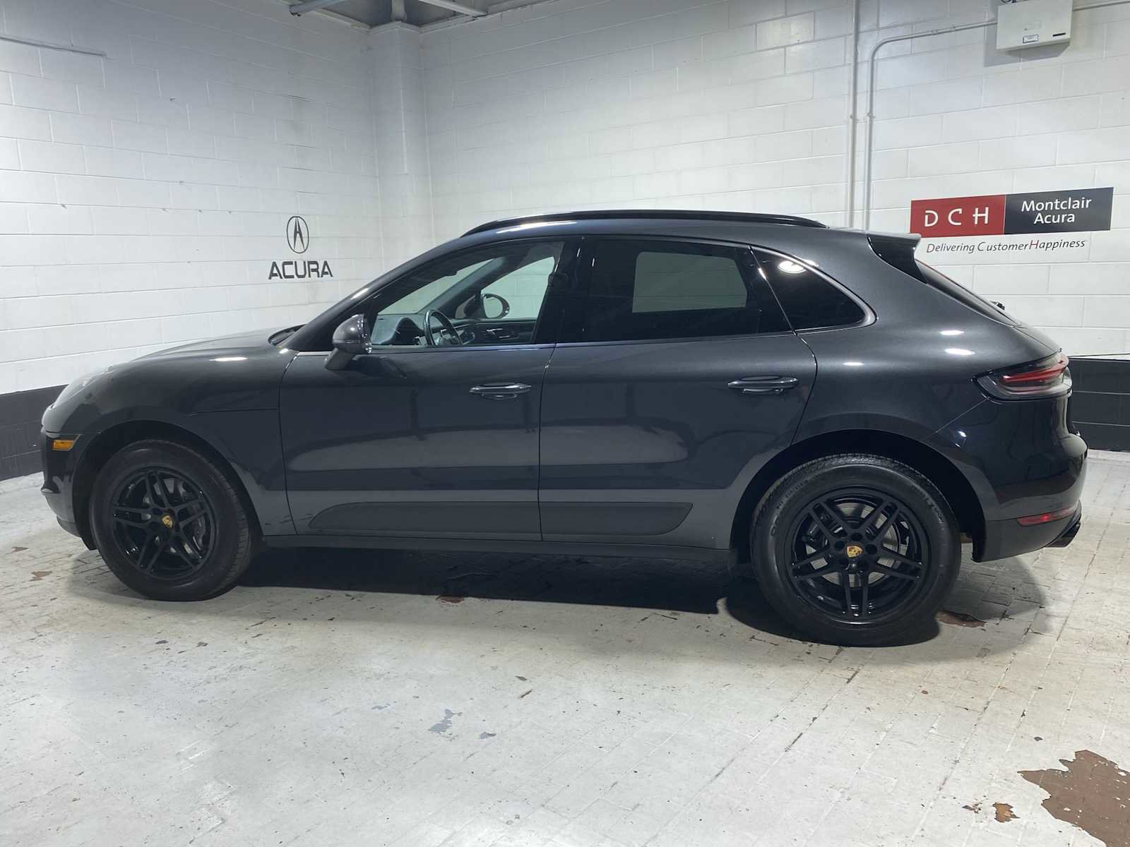 Used 2021 Porsche Macan AWD/4WD image 3