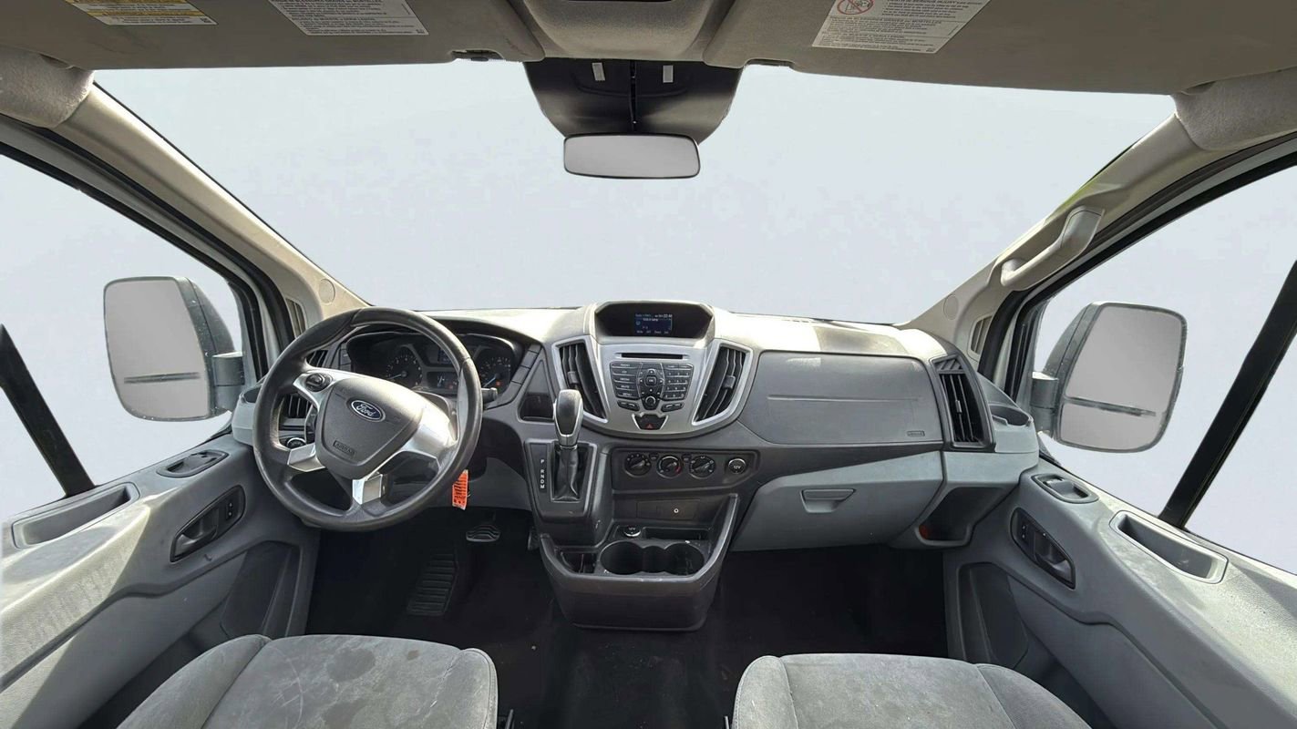 Used 2015 Ford Transit 350 XLT image 9