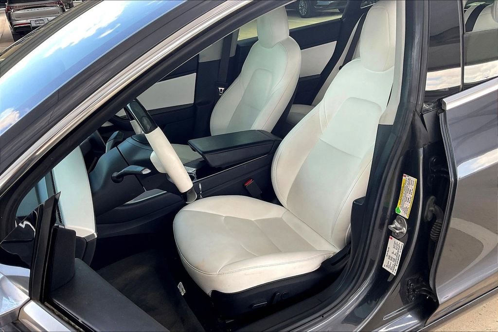 Used 2018 Tesla Model 3 Performance image 27