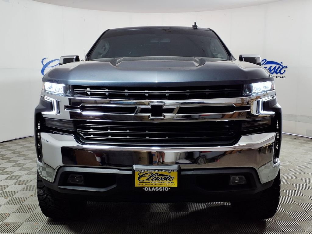 Used 2021 Chevrolet Silverado 1500 LT w/ Convenience Package II RWD image 3