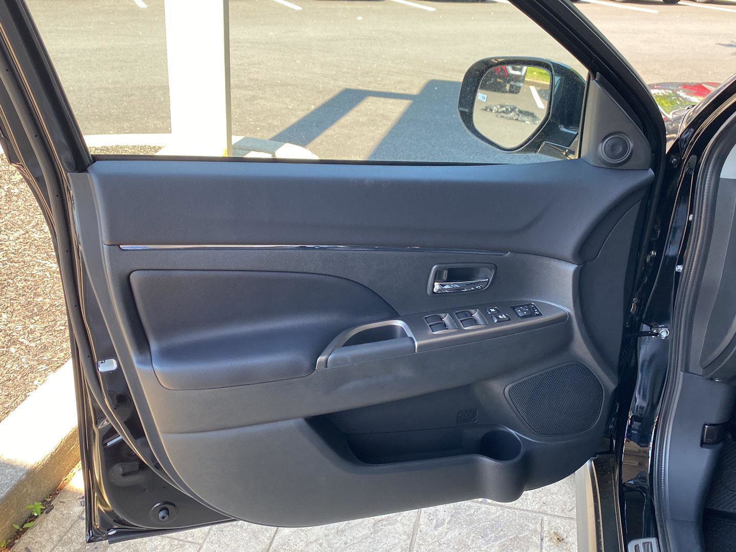 New 2026 Mitsubishi Outlander Sport SE image 16