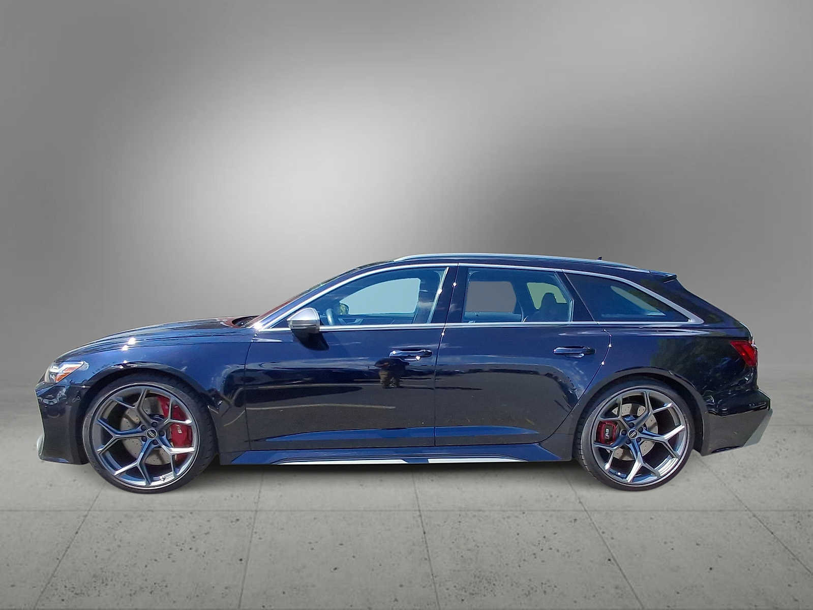 Certified 2024 Audi RS 6 performance AWD/4WD image 5