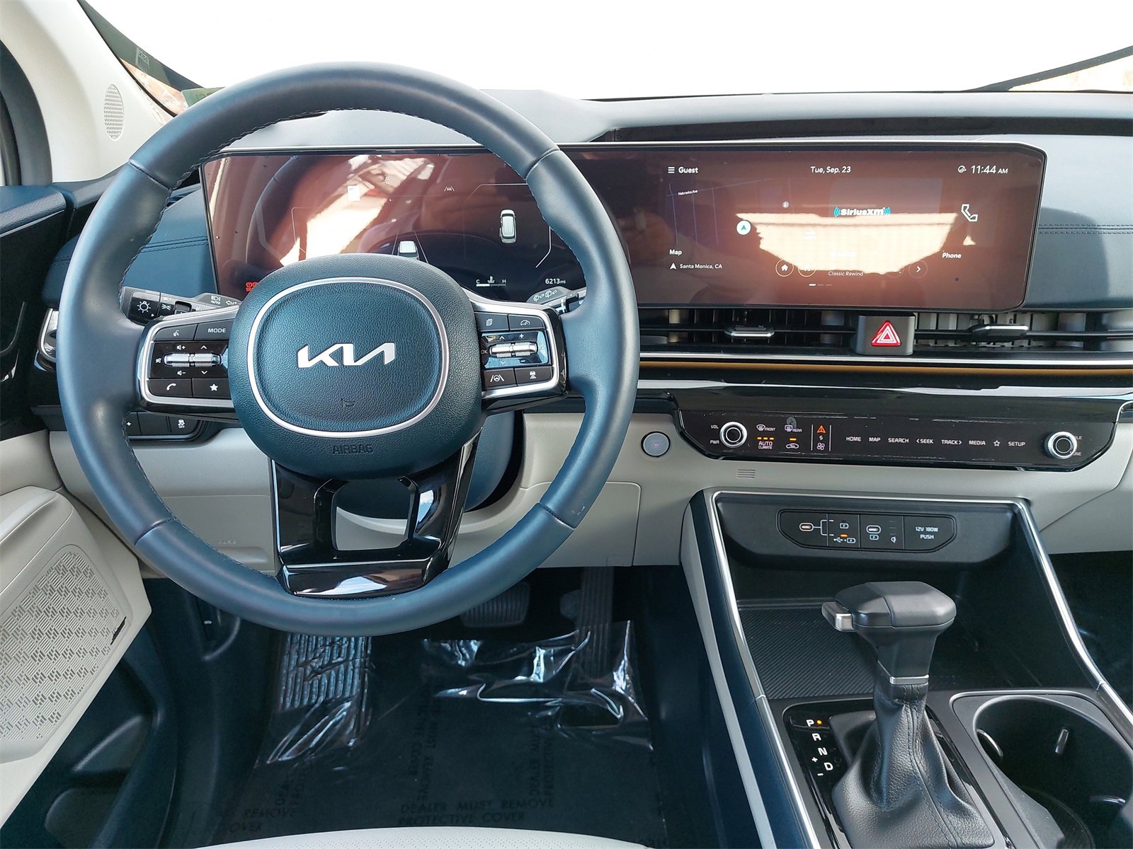 Certified 2025 Kia Carnival SX Prestige image 19