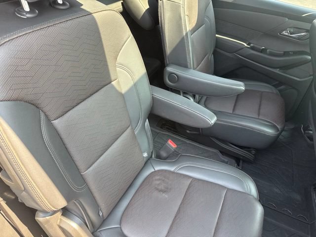 Used 2023 Chevrolet Traverse High Country w/ LPO, Floor Liner Package FWD image 18