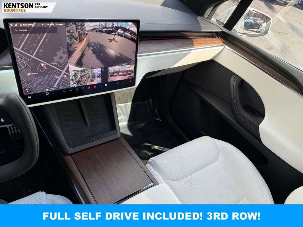 Used 2022 Tesla Model X image 23