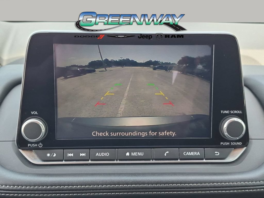 Used 2024 Nissan Rogue SV AWD/4WD image 18