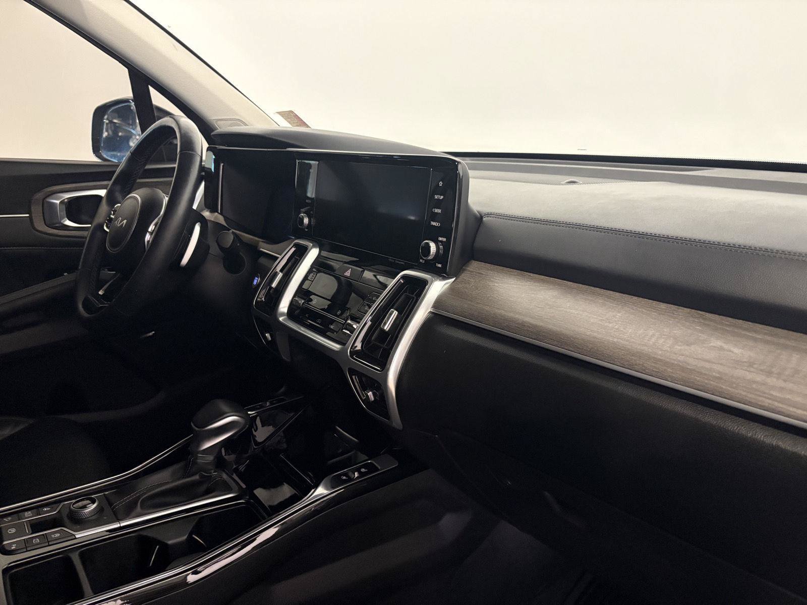 Used 2023 Kia Sorento SX Prestige AWD/4WD image 54