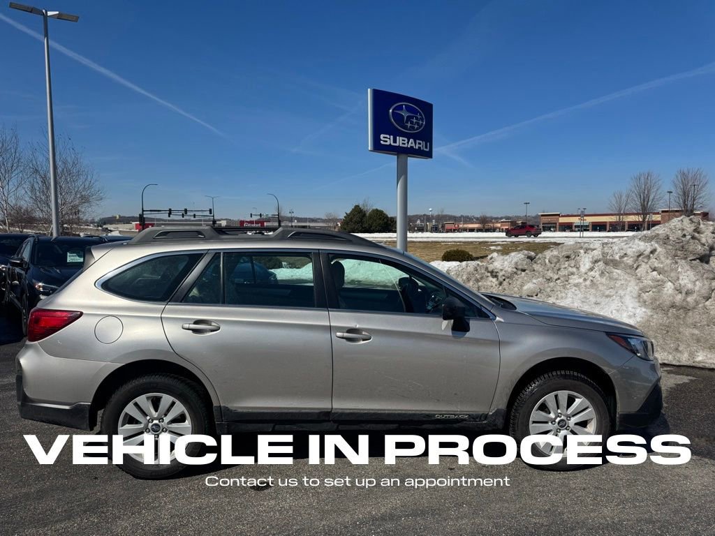 Used 2018 Subaru Outback 2.5i image 2