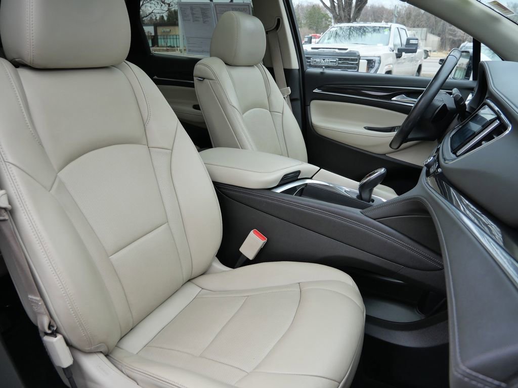 Used 2021 Buick Enclave Essence w/ Sun And Navigation Package image 18