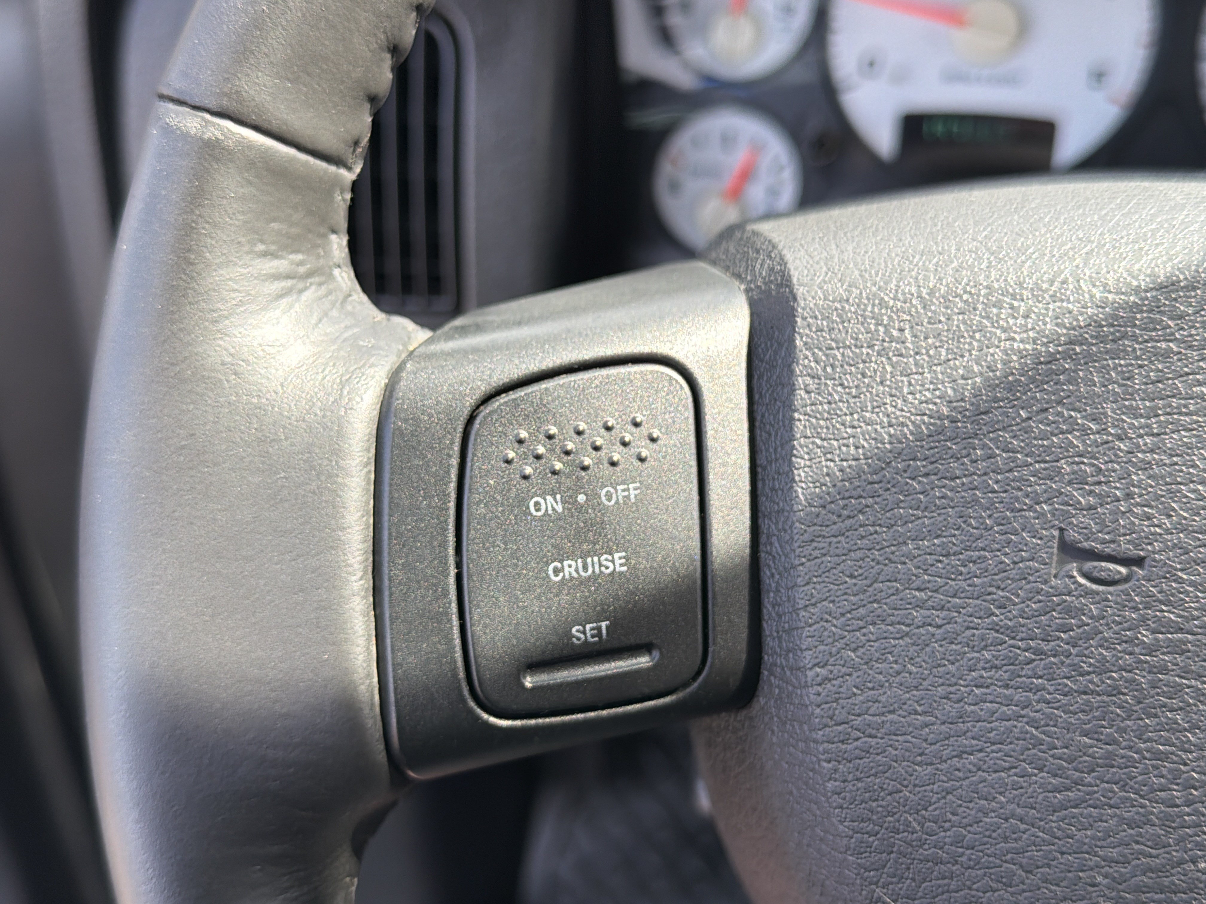 Used 2005 Dodge Ram 2500 Truck SLT w/ Quad Cab Big Horn Value Group AWD/4WD image 16