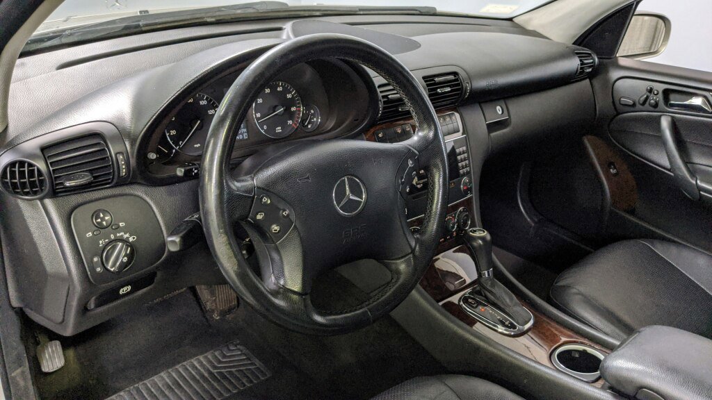 Used 2005 Mercedes-Benz C 320 4MATIC Sedan image 20
