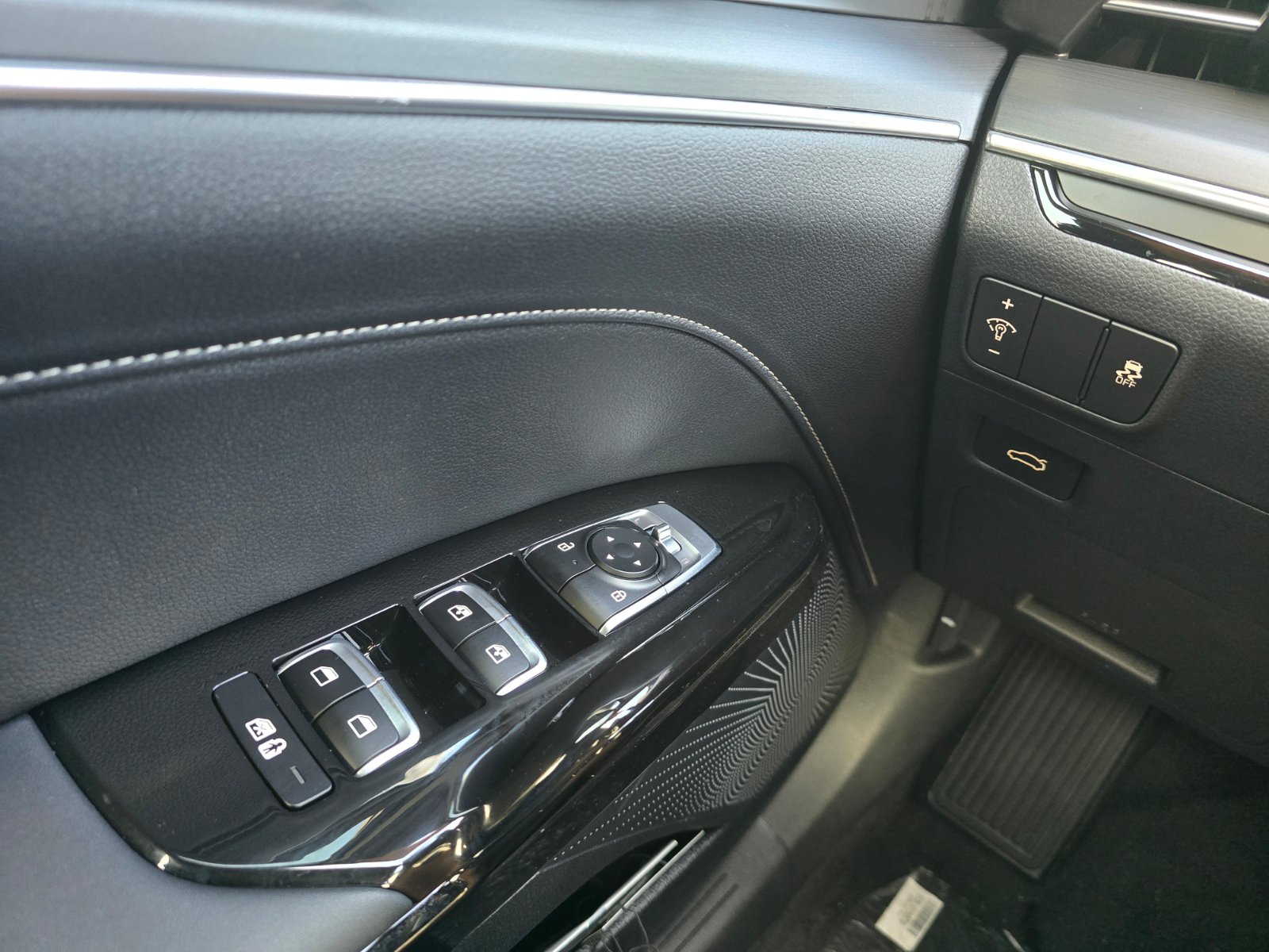New 2027 Kia K5 GT-Line image 12