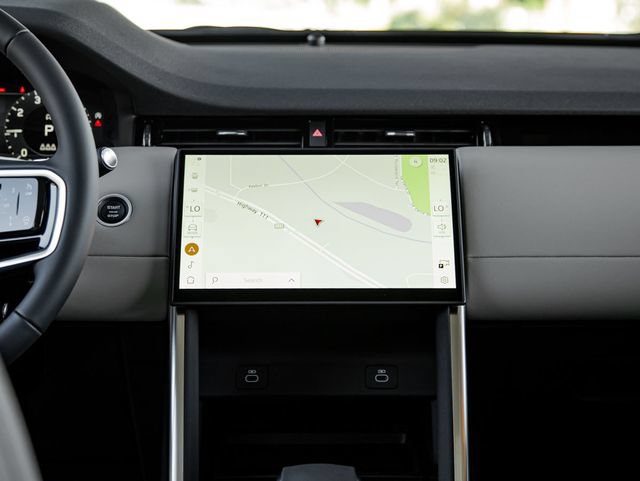 New 2024 Land Rover Discovery Sport S AWD/4WD image 18