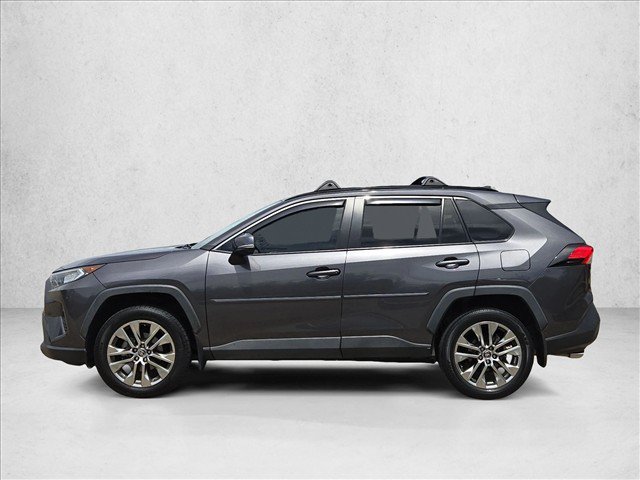 Used 2021 Toyota RAV4 XLE Premium FWD image 9