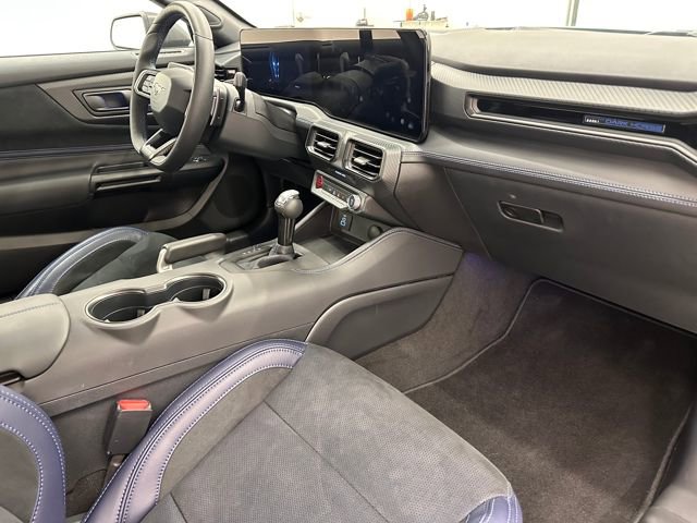 Used 2025 Ford Mustang Dark Horse image 12