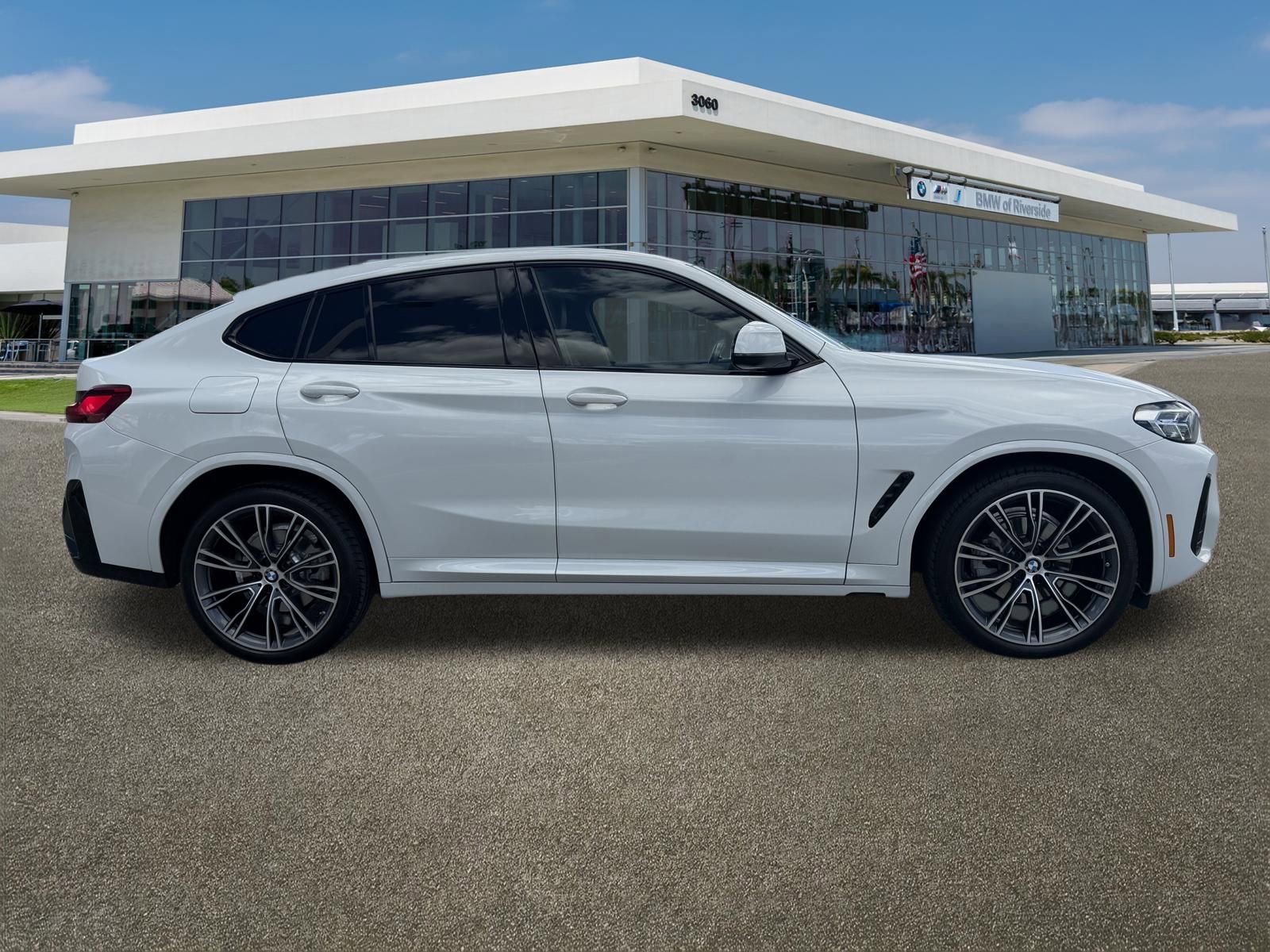 Used 2023 BMW X4 xDrive30i w/ M Sport Package image 12