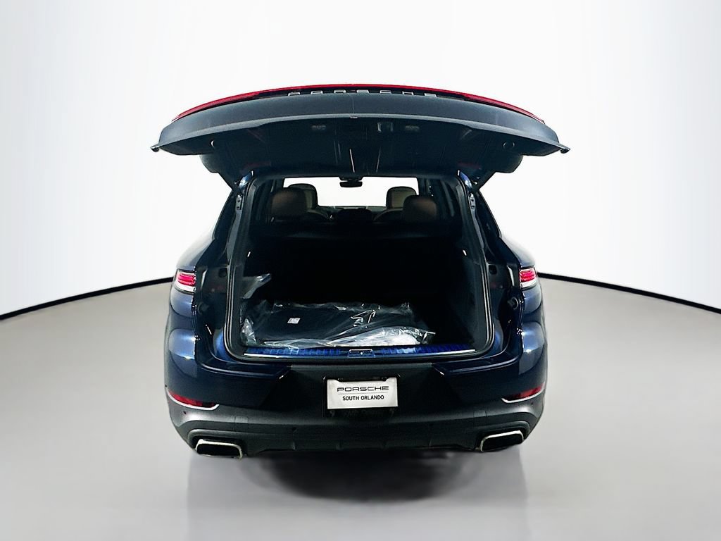Certified 2026 Porsche Cayenne AWD/4WD image 27