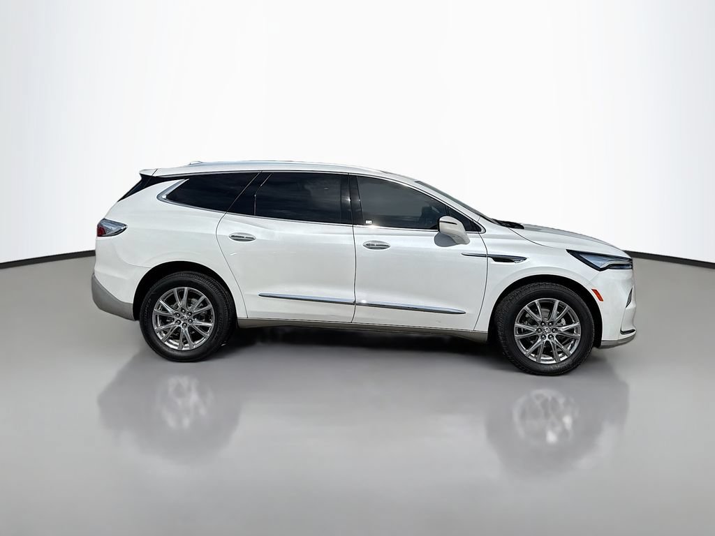 Used 2023 Buick Enclave Essence w/ Experience Buick Package FWD image 8